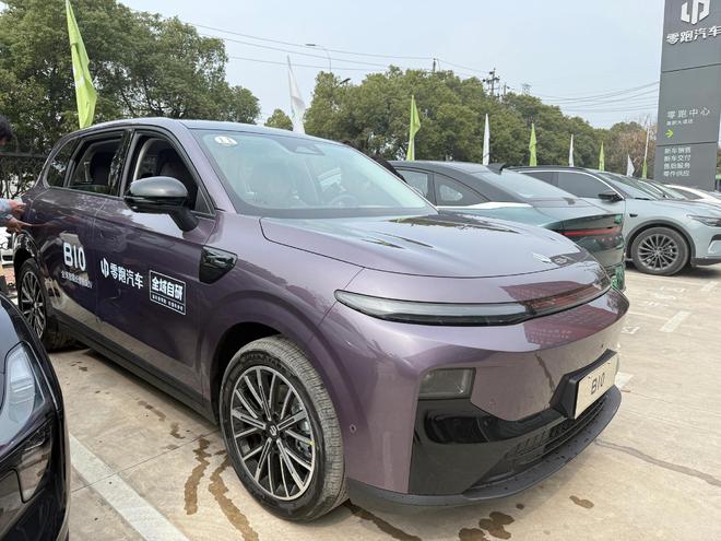 US+续航600km配激光雷达+AI大模型龙8游戏网址零跑B10实车到店大过元PL(图2)