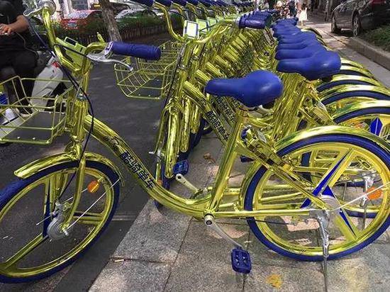 金战士”机器人高考秒杀学渣网圈趣闻丨共享单车惊现“黄(图3)