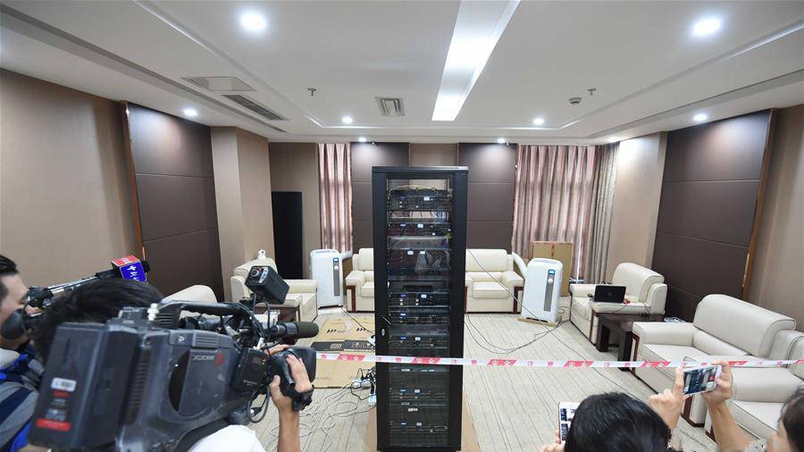 金战士”机器人高考秒杀学渣网圈趣闻丨共享单车惊现“黄(图6)